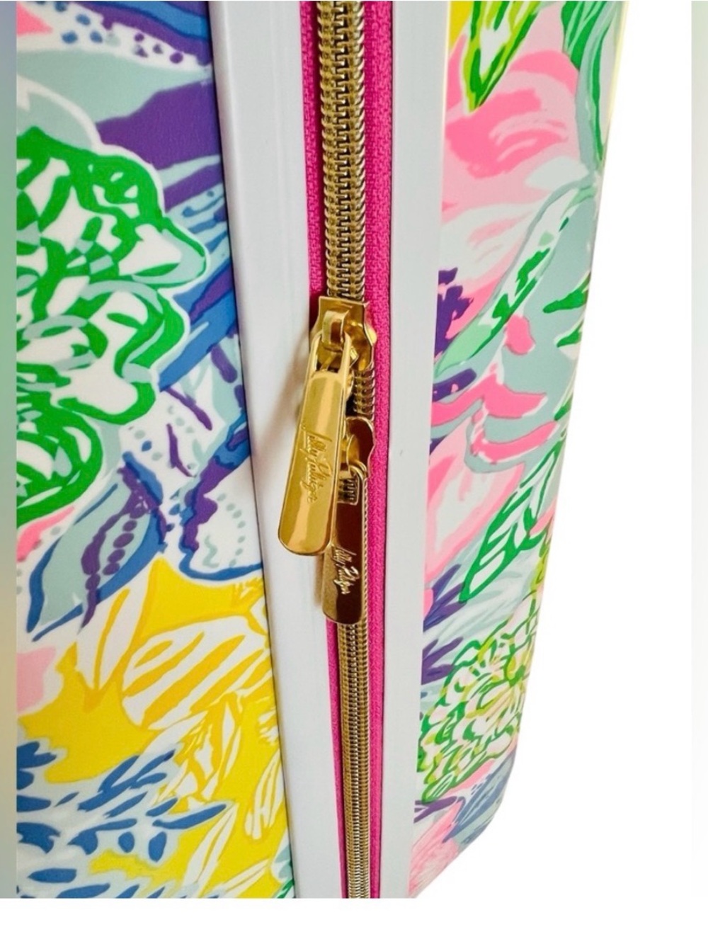 Lilly Pulitzer Bright Delight Patch Rolling Suitcase - Picture 5 of 7